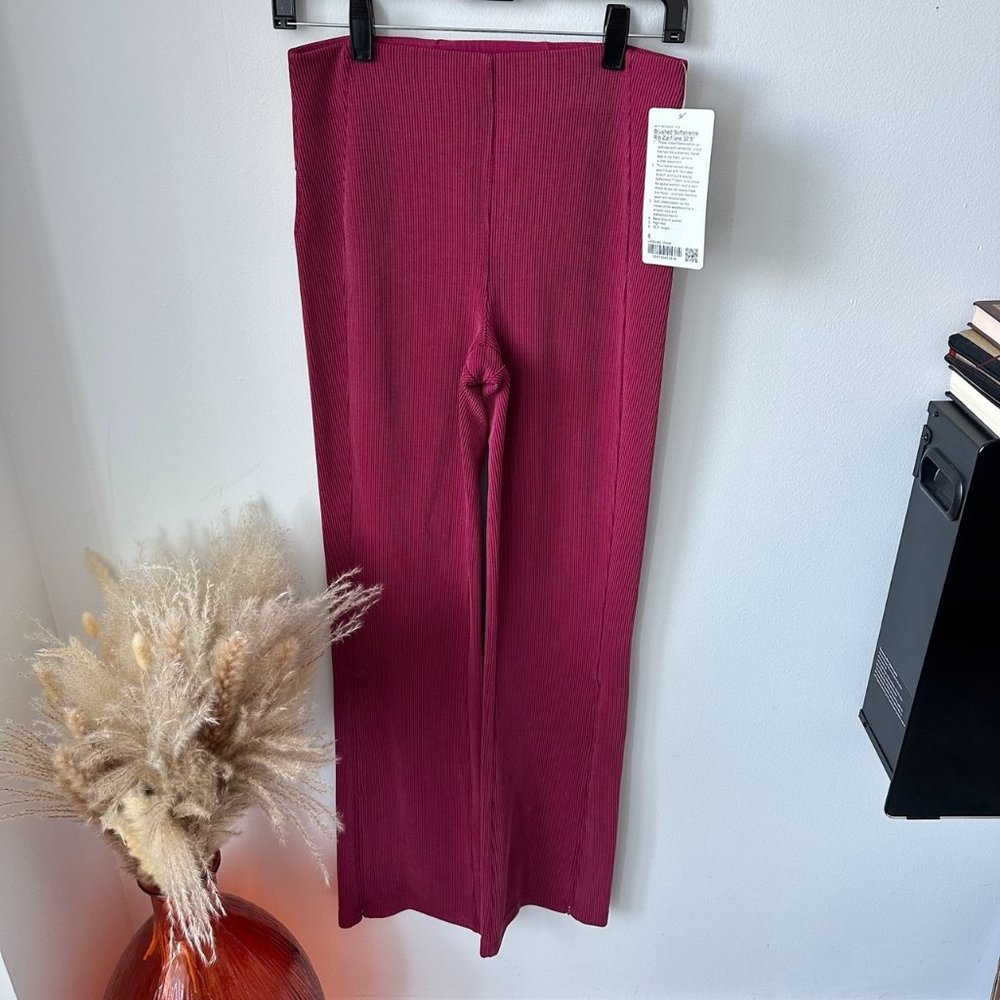 Brand New WITH TAG Lululemon - Brushed Softstreme Ribbed Zip Flared Pant size 6